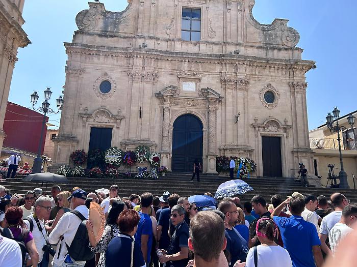 WhatsApp Image 2025-08-20 at 14.53.29