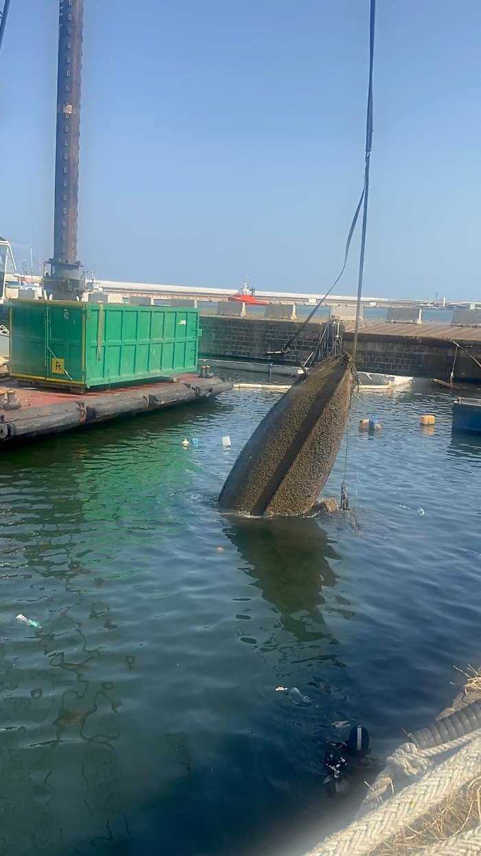 rimozione relitti nel porto di Catania