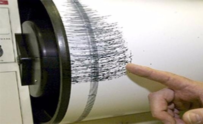 Terremoti, scossa di magnitudo 3.8 nella notte alle Eolie