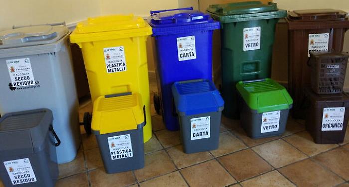 Palermo, mini centri di raccolta: individuati due depositi in centro storico ma &egrave; polemica sul piano delle alienazioni