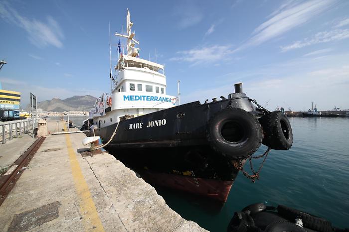 Migranti: Tribunale Palermo ordina dissequestro nave Mare Jonio
