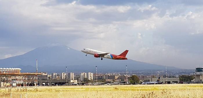 Manovra, nella bozza previsti 25 milioni per finanziare le tariffe aeree sociali