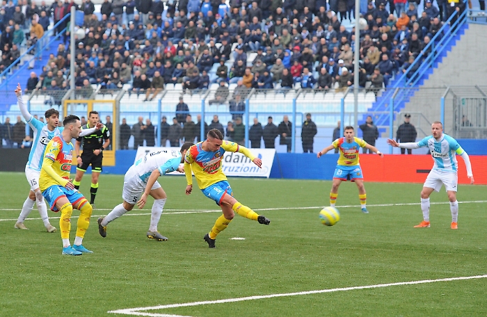 Di Molfetta manca il gol [foto Filippo Galtieri]
