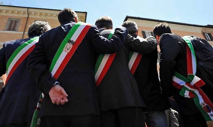 La viabilit&agrave; siciliana &egrave; un disastro, domani  sindaci in marcia sulla Ss640