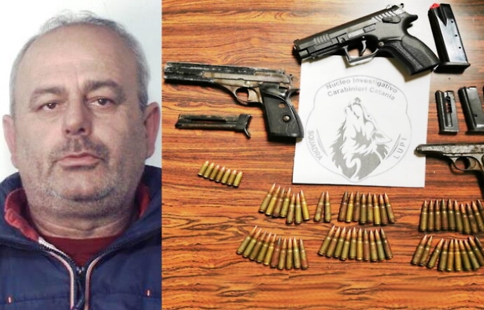 Catania, i "Lupi" scovano armi in una casa al Pigno: meccanico in manette