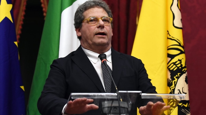 Vitalizi Ars, Micciché al contrattacco: «La legge non la cambiamo»