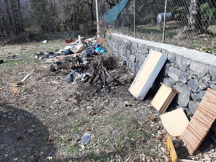 Pedara (CT): la discarica nel Parco.