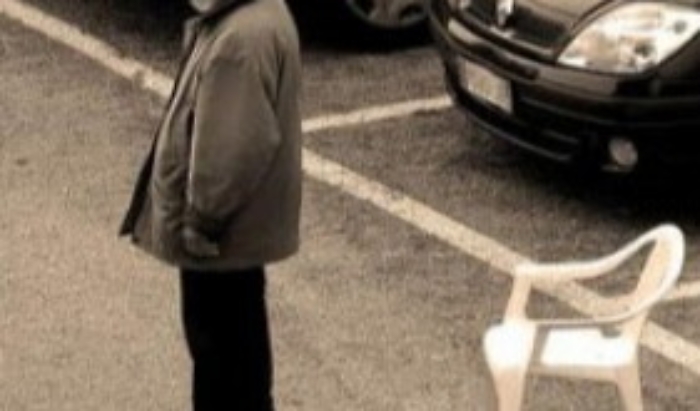 Catania, posteggiatori abusivi e recidivi: scattano 16 denunce