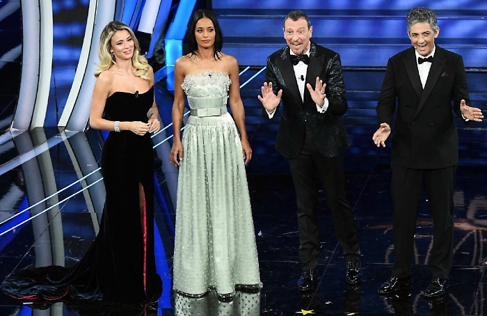 Sanremo, boom per la prima serata: Amadeus supera il Baglioni bis