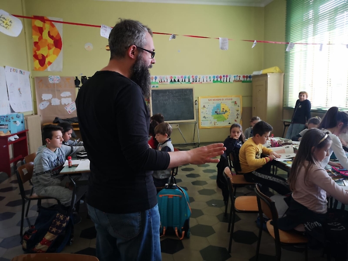 Adotta uno scrittore "sbarca" in Sicilia a Palermo e Catania