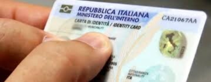 Ravanusa, arrestato dipendente comunale che intascava i soldi per le carte d'identità elettroniche
