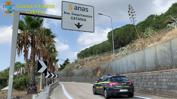 "Buche d'oro", sequestrati beni a 6 funzionari dell'Anas di Catania