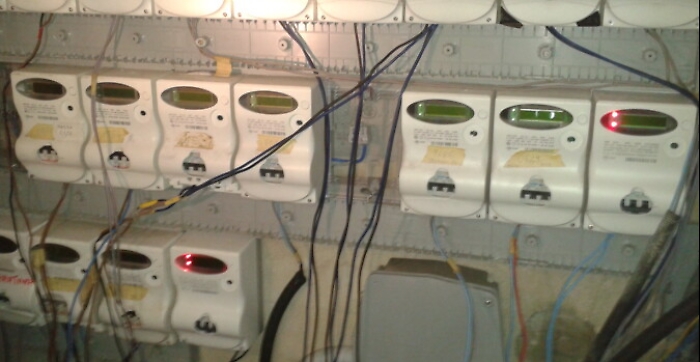 Intero condominio rubava energia elettrica a Palermo: 28 denunciati