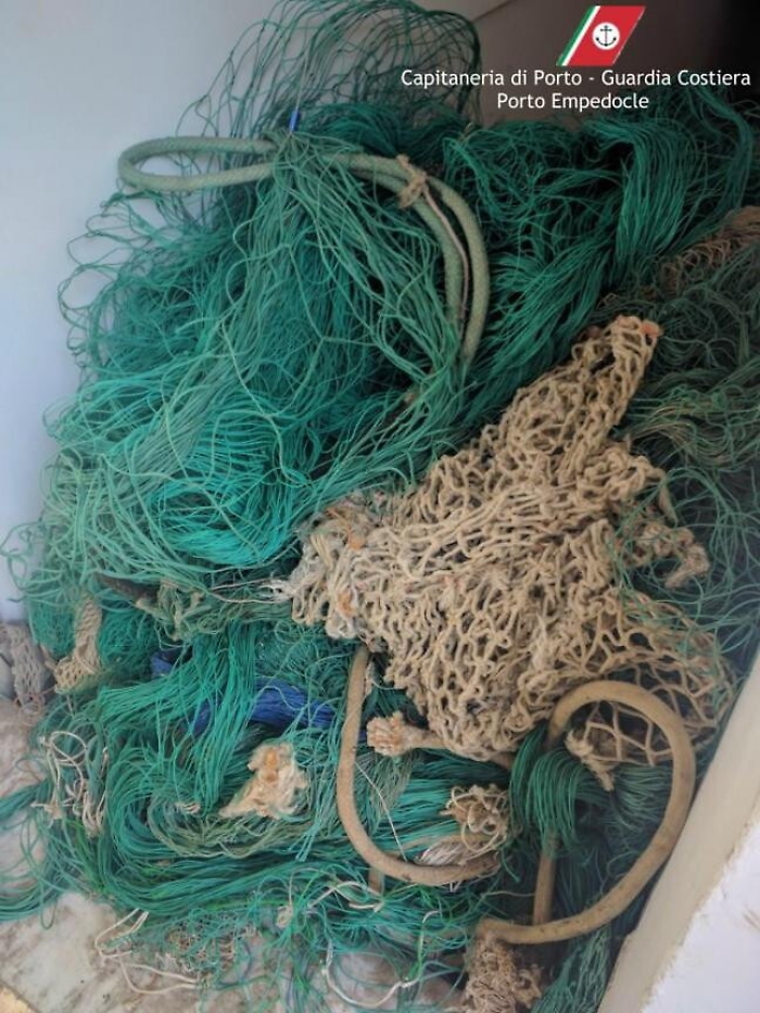 Pescatori di frodo bloccati dalla Guardia Costiera di Porto Empedocle