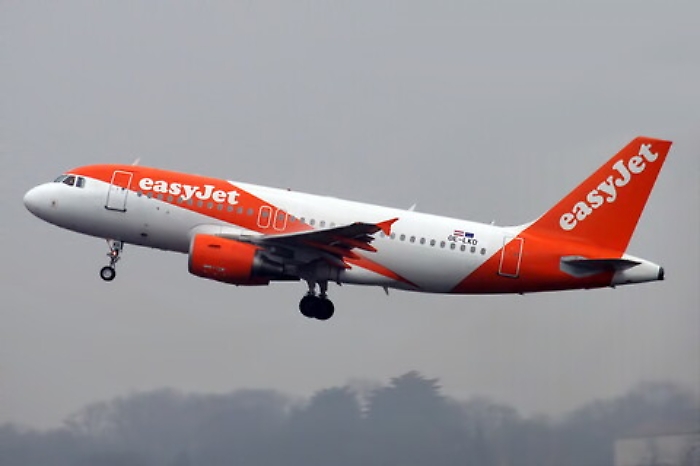 Coronavirus, anche Easyjet sospende voli da e per l'Italia