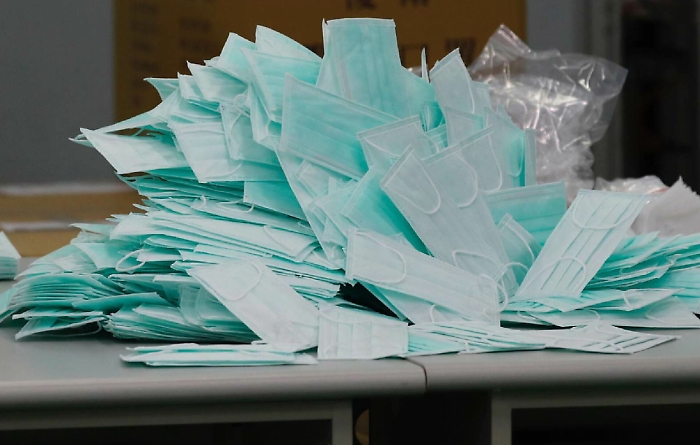 Cagliari, carabinieri hanno requisito carico con 300 mila mascherine dirette a Genova