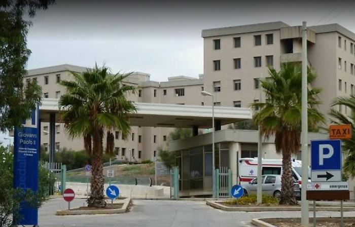 Coronavirus, quarta vittima nel focolaio ospedaliero di Sciacca