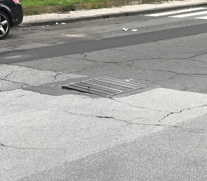 Catania: grata pluviale disconnessa in via Torino