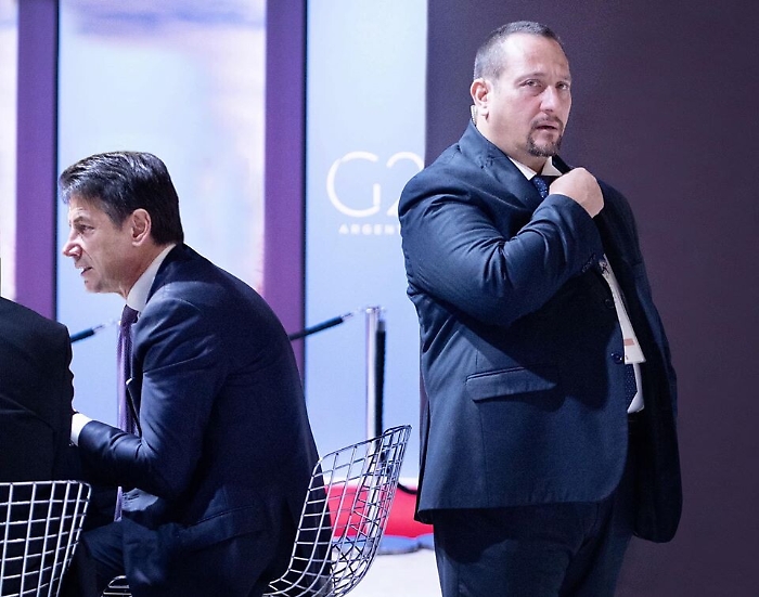 Coronavirus, lo strazio della figlia dell'agente di scorta di Conte: &laquo;Mancherai come non so cosa&raquo;