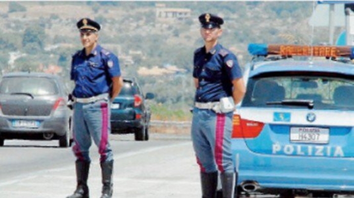 Coronavirus, cerco un bar per prendere una birra: multato