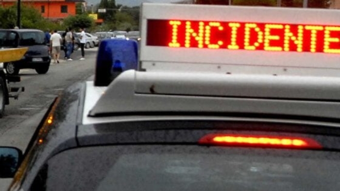 Incidente stradale in centro a Palermo: un morto e tre feriti