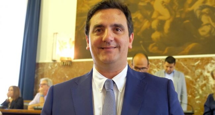Messina, posta necrologio per Mussolini: bloccato da Fb, annuncia querela