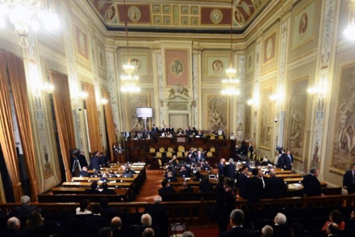 Bufera all'Ars, Musumeci a Sammartino: «Si vergogni» Miccichè: «Presidente ha sbagliato»