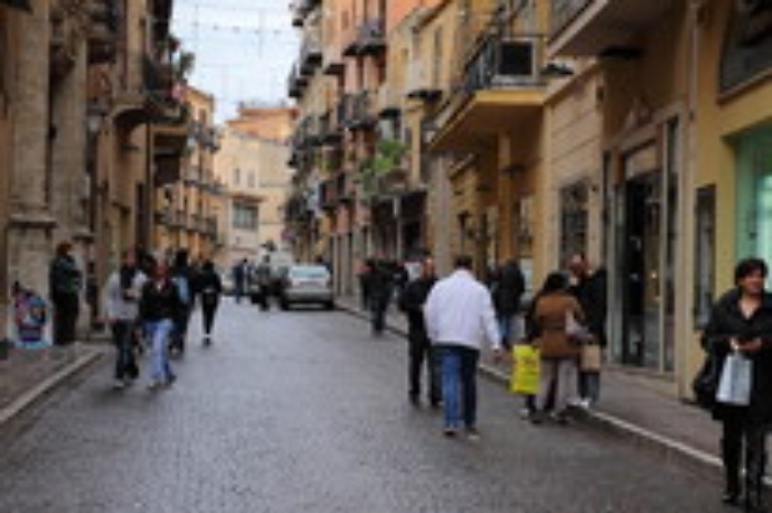 Coronavirus, sindaco di Agrigento consegna le chiavi dei negozi cittadini al Governo