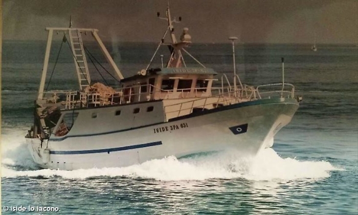 Naufragio Nuova Iside, due morti e una tesi choc: «E' stato speronato»