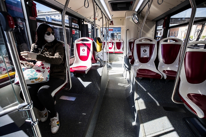 Dal Mit 26 milioni di euro alla Sicilia per acquistare bus ecologici anti-Covid