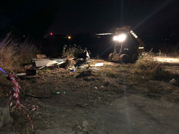 Siracusa, rimossi baracca e rifiuti in ex campo nomadi