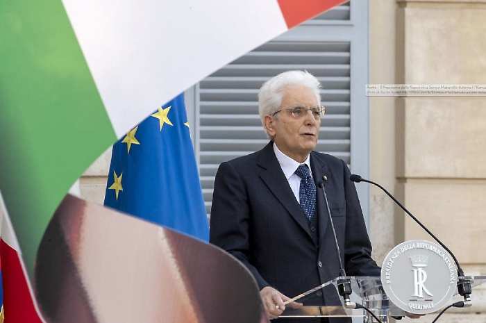 «Ripartire dai valori del 2 Giugno»: ma per l'Italia una festa “anomala”