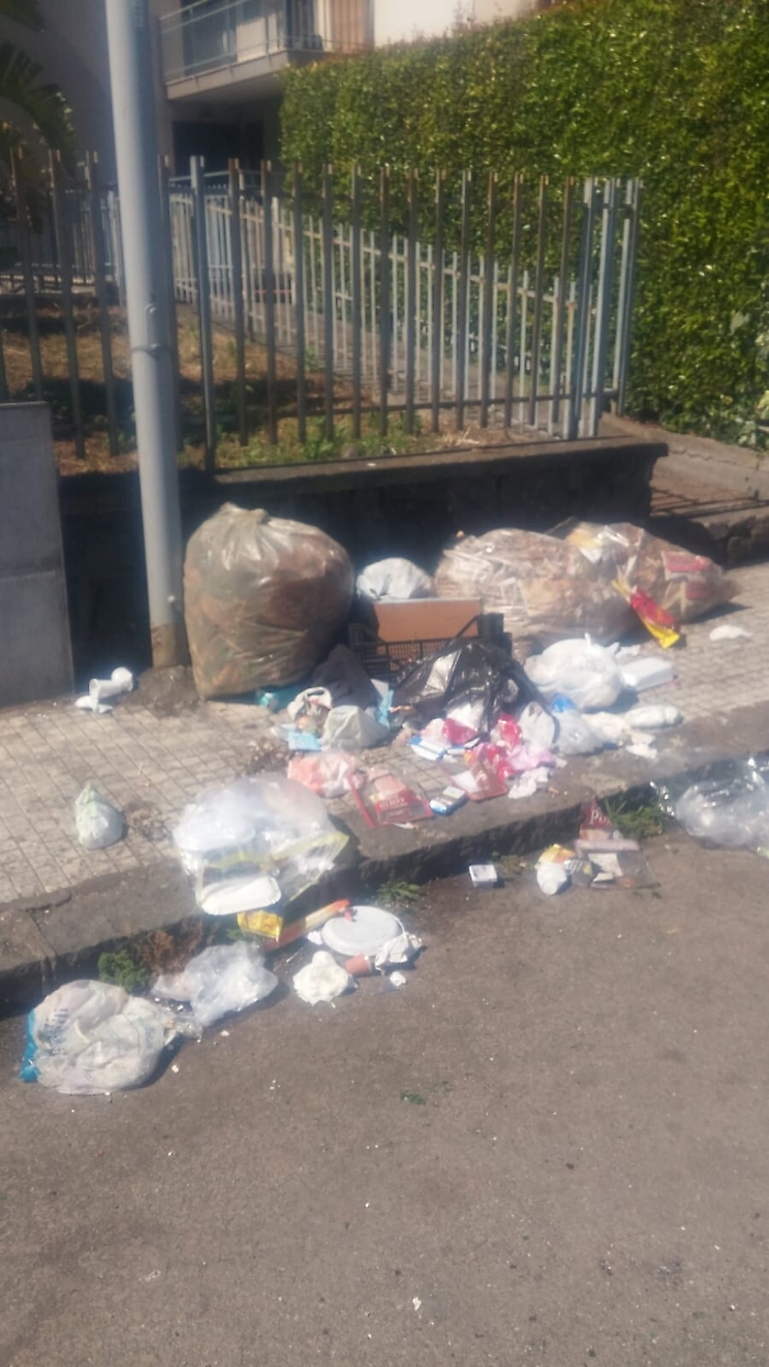 Mascali, complesso Blu Garden: videocamere contro l'abbandono rifiuti