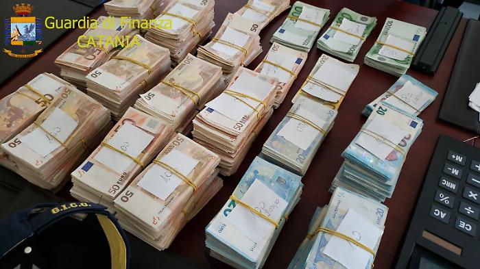 Mazzetta Sicula, Antonino Leonardi non risponde alle domande del giudice