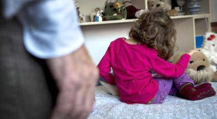 Condannato a 7 anni e sei mesi nonno orco