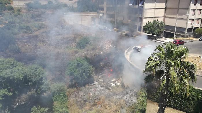 Catania: incendiata una discarica abusiva