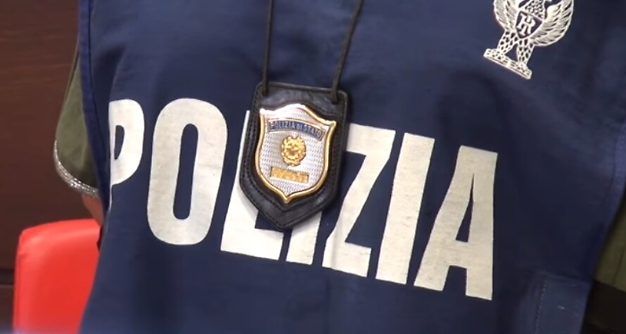 Gela, la lite via social finisce a pistolettate:
indagini della Polizia per ricostruire i fatti