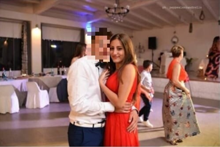 Scoglitti, scooter contro un'auto
Muore una ragazza, grave il fidanzato