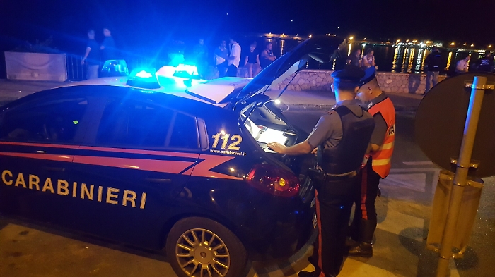 Giardini, undici dosi di cocaina nascoste negli slip: arrestata