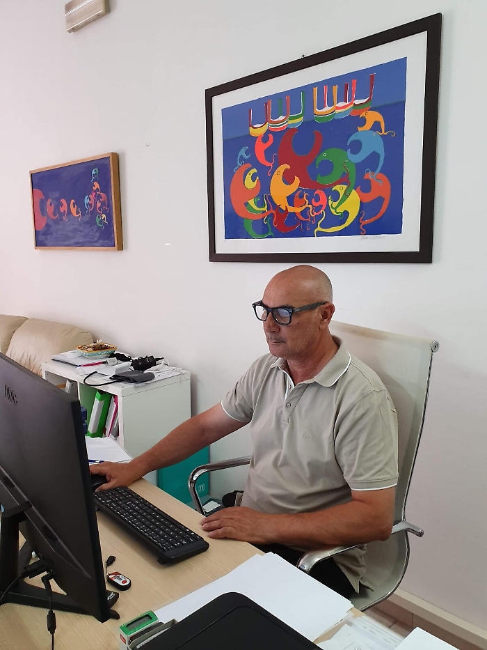 Lampedusa non è in rete da qualche giorno: proteste degli operatori economici