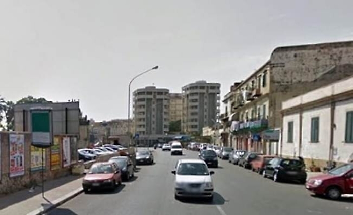 Palermo, in auto con un carico di cento chili di hashish: arrestato