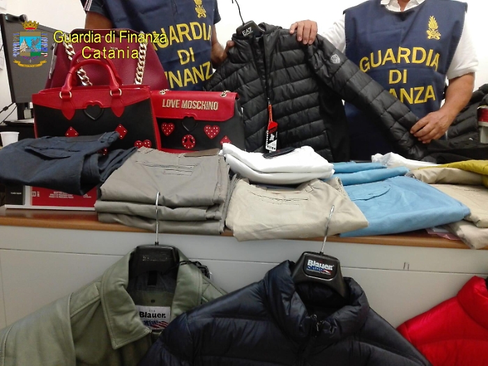 In negozio capi firmati, ma erano falsi: sequestri a Giarre  e Zafferana