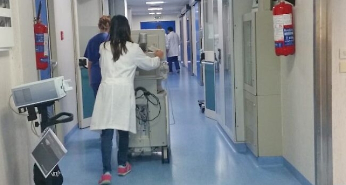 Pacemaker impiantato al contrario: bimbo muore, otto medici indagati