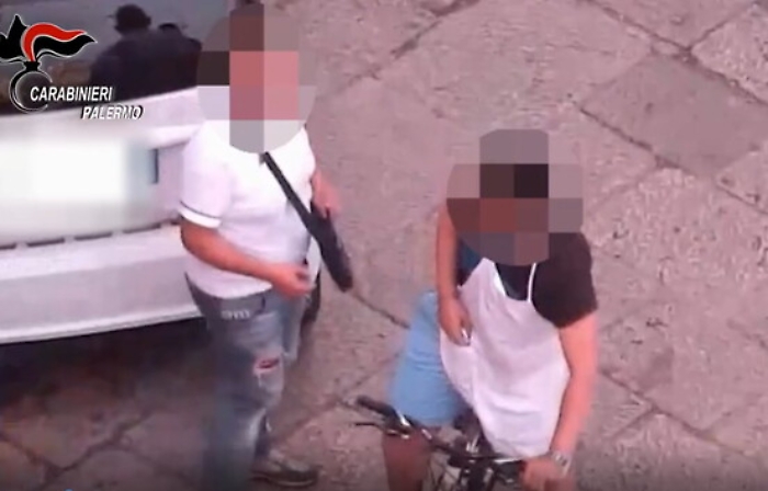 Palermo, smercio di droga nell'antico mercato del Capo: 11 arresti