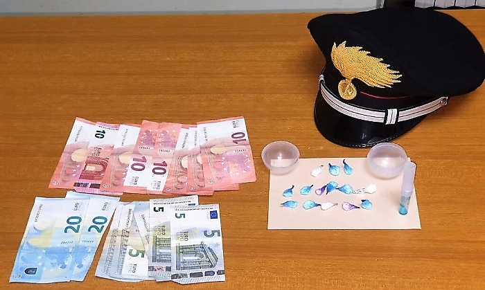 Ramacca, nascondeva le dosi di cocaina negli slip: arrestato pusher