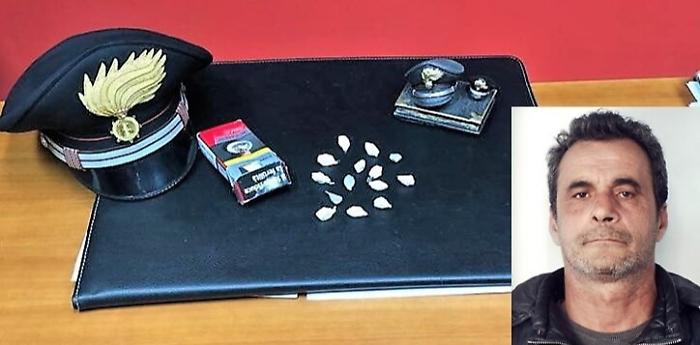 Catania, spacciava vicino a sala Bingo: finisce in manette