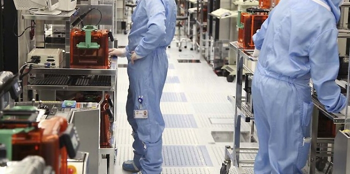 Covid, Uilm annuncia sciopero alla ST di Catania: «Ci sono 4 casi»