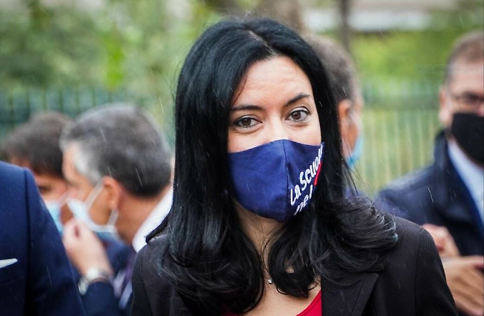 Covid, Lucia Azzolina spegne i rumors: 
«Scuole aperte, i contagi sono altrove»