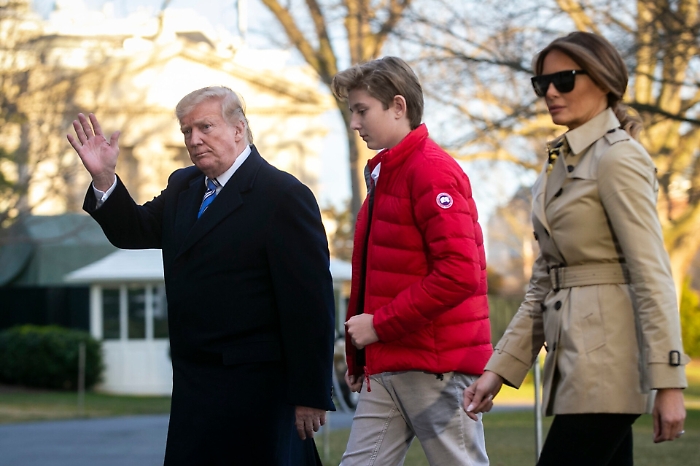 Covid, figlio di Donald e Melania Trump positivo al virus