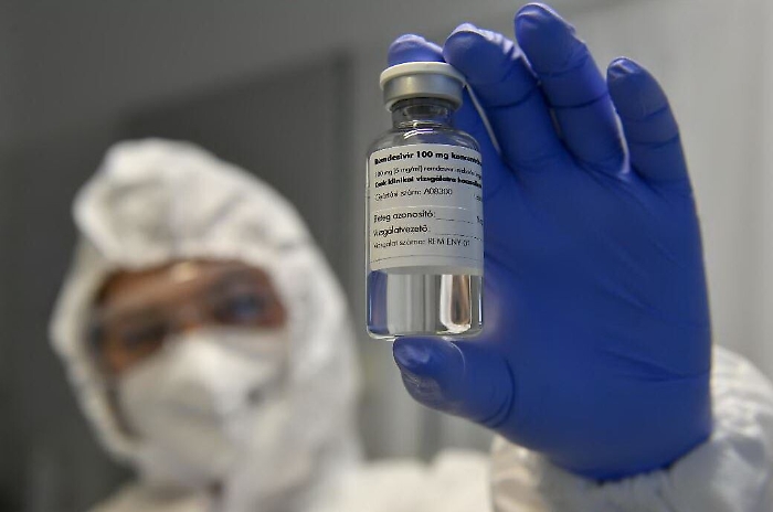 Coronavirus, doccia fredda anche sul Remdesivir: per l'Oms non ha effetto